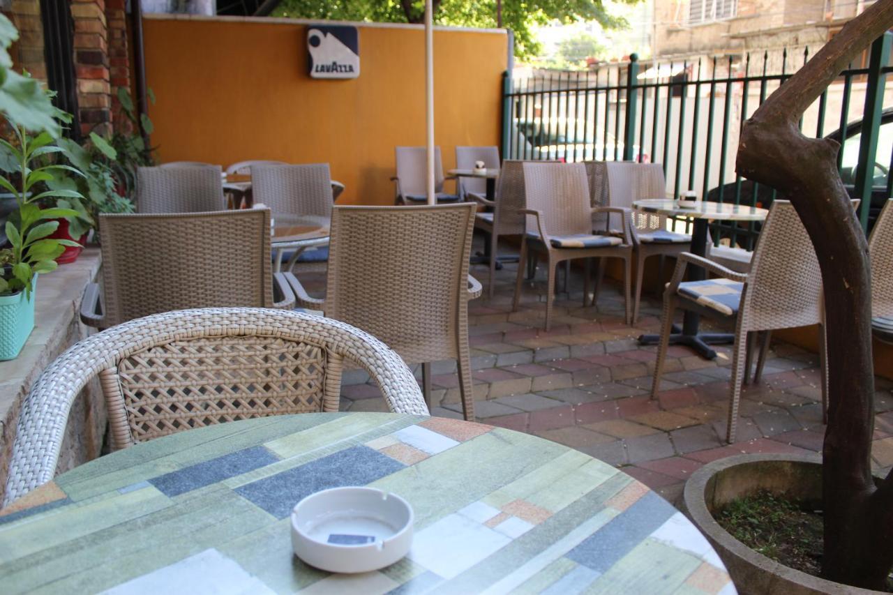 Hotell 15 Tiranë