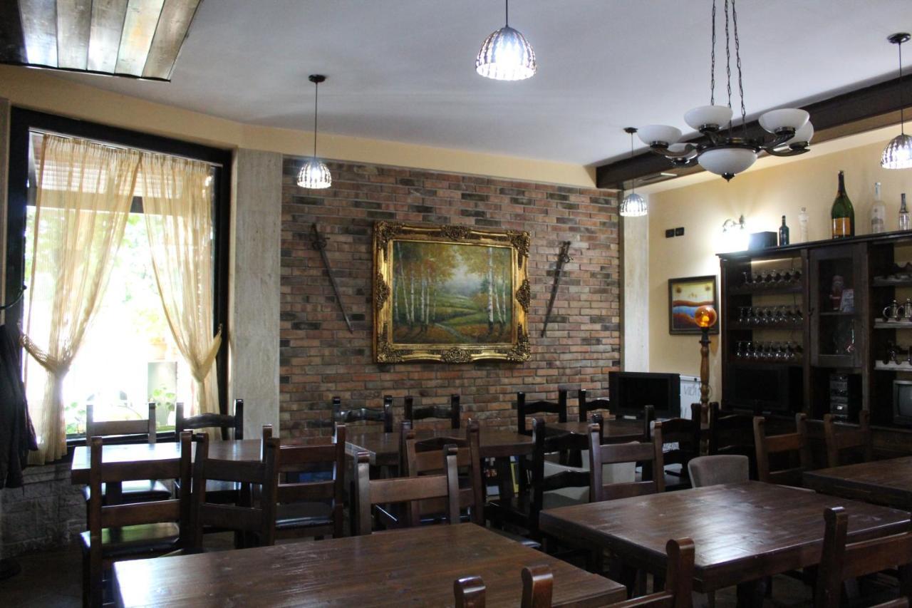 15 Hotell Tiranë